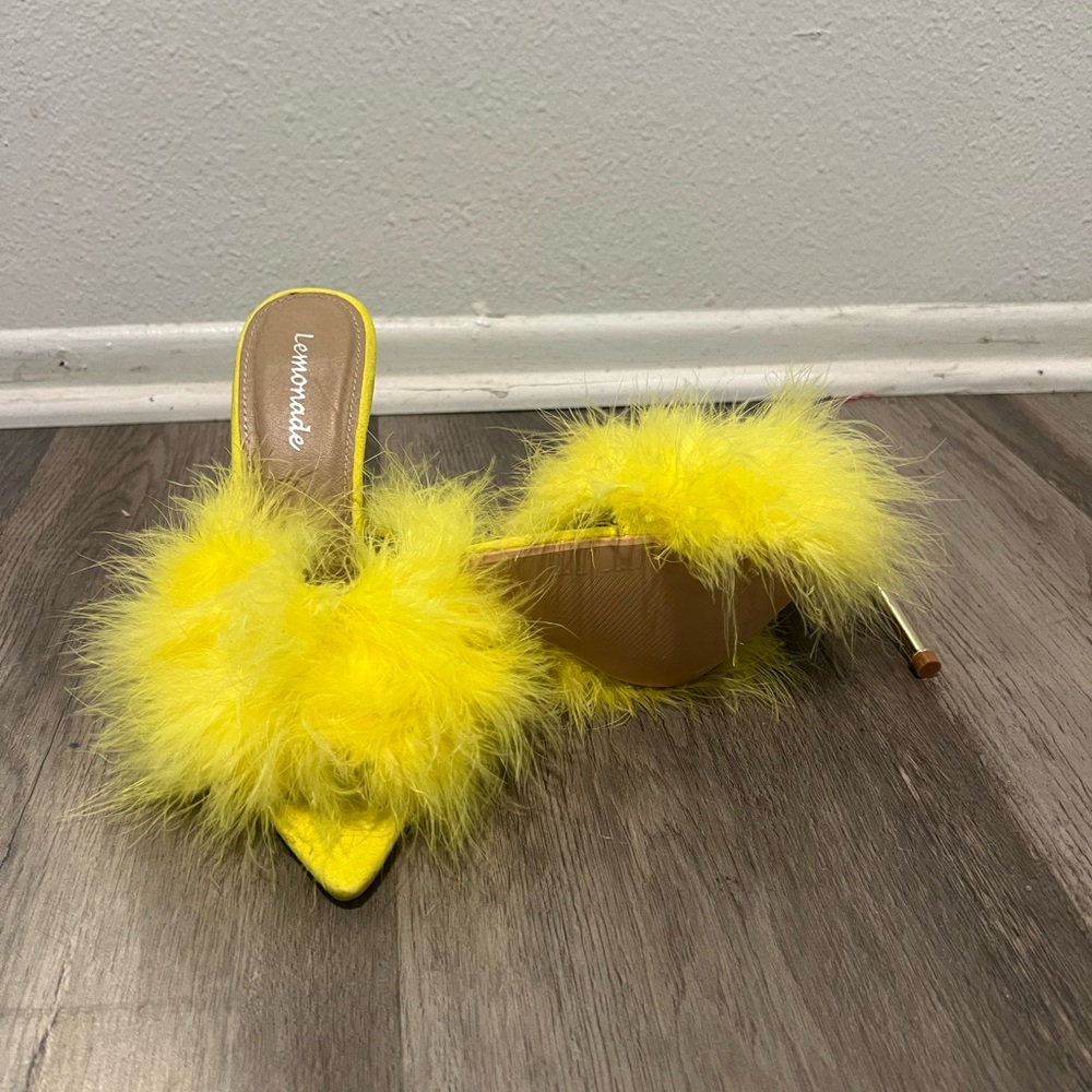Gorgeous Boudoir Lemon Yellow Feathered Heels Bold Statement Shoes US7.5 EUR38